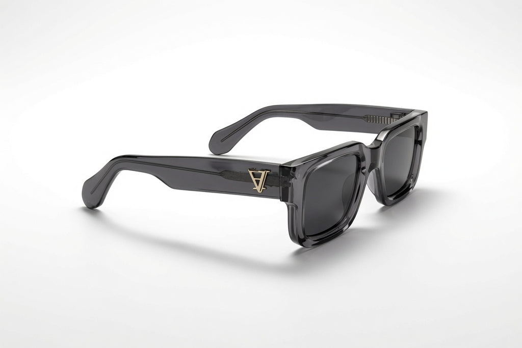 Oneiro - Transparent Grey on Black Lens