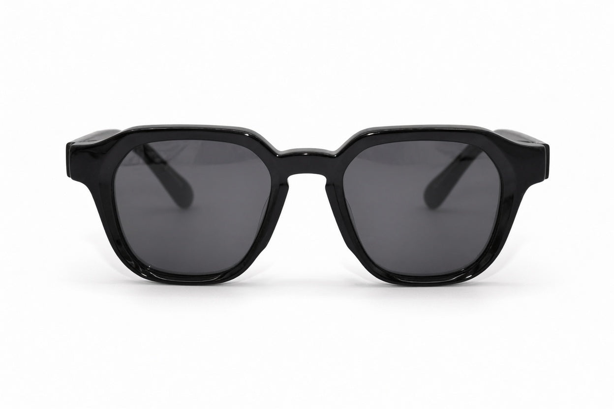 La Vue - Black on Black